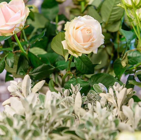Get Knotted Wedding Planner - Wedding Flowers